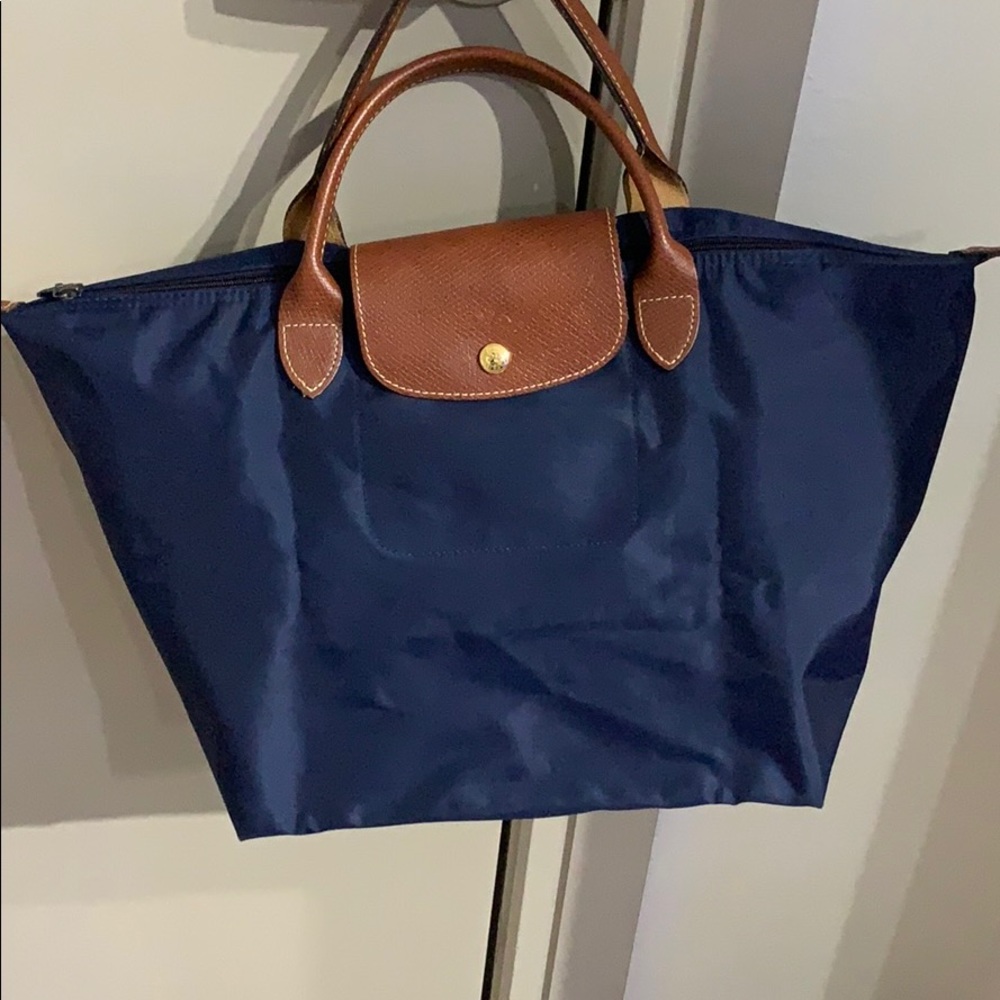 Used Longchamp Le Pliage Medium Handbag